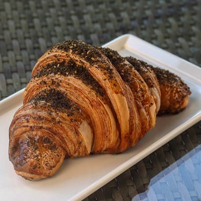 Zatar and Cheese croissant 120 g